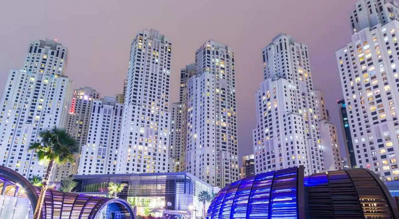 double treehilton-shabaviz.jpg